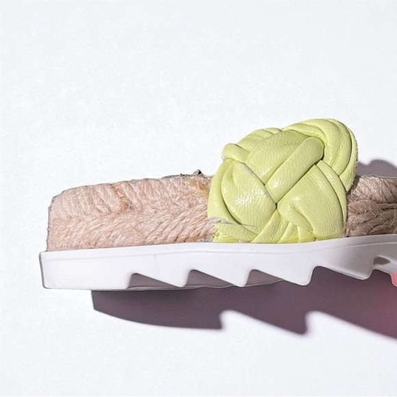 🌻NEW Marc Fisher Green "Jaimee" Leather Slide Sandals Size 5 - Picture 11 of 11